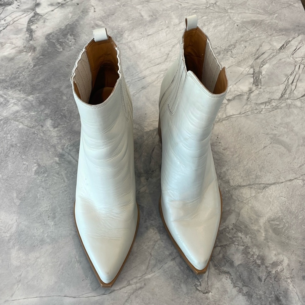 Marc Fisher Alva pointy toe bootie. Beautiful white leather